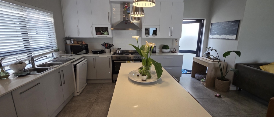 To Let 3 Bedroom Property for Rent in Groot Phesantekraal Estate Western Cape
